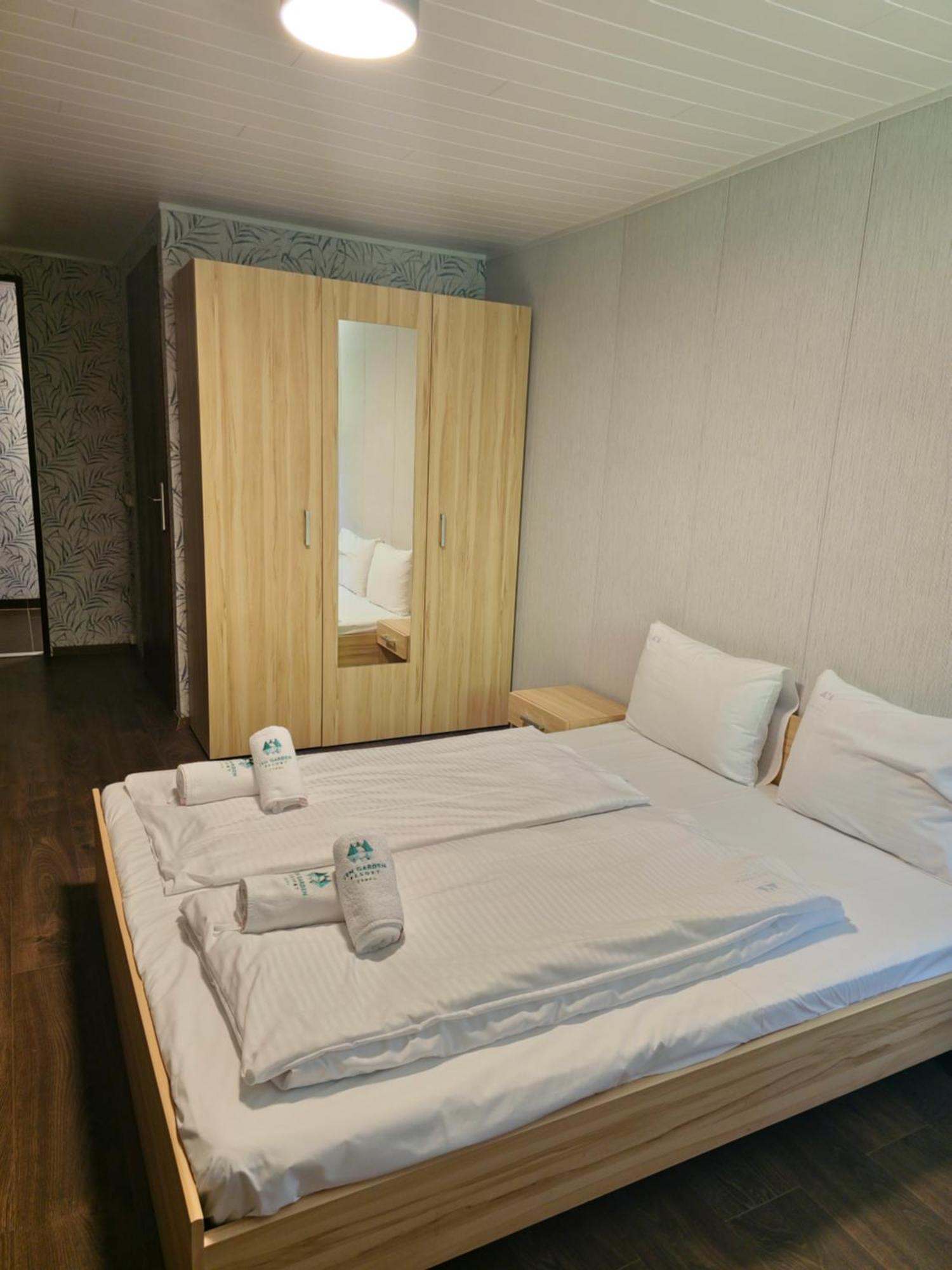 Hotel Zánka Vízparti Üdülő Esterno foto